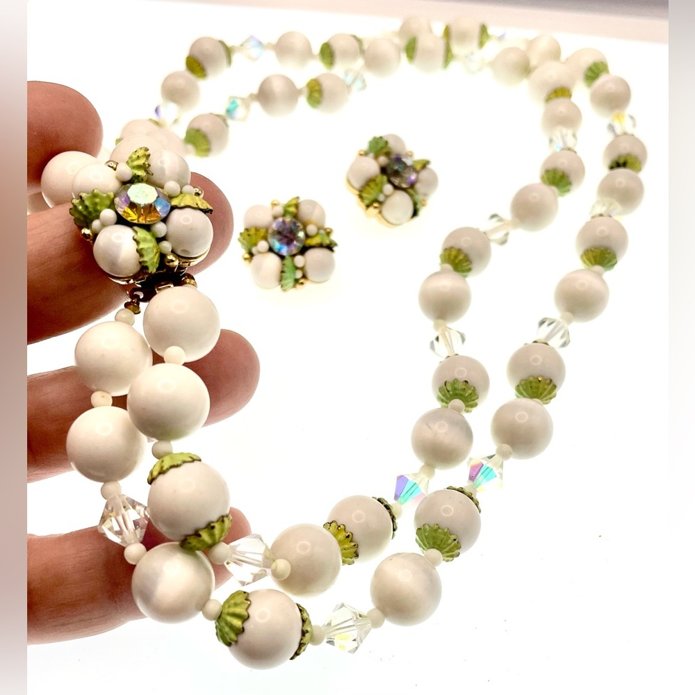 Vintage MCM Double Strand Acrylic Bead Faceted Crystals Necklace with Earrings - Picture 4 of 13